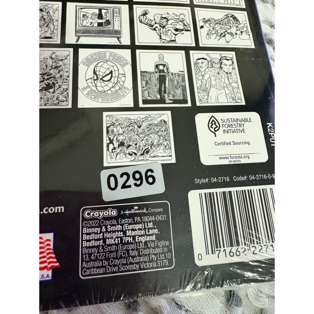 Crayola Art w/ Edge Marvel Beyond Amazing Spider-Man Coloring Book & Poster NEW - Picture 6 of 6